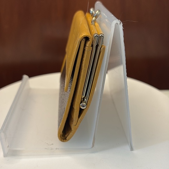 Celine  wallet  compact  Kisslock Macadam coated canvas/leather  brown & tan - Picture 4 of 17